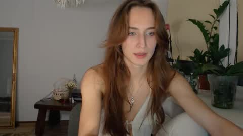 Snapshot of yes_to_heaven chatting on October 18, 8:42 pm Zoe online show from October 18, 8:42 pm