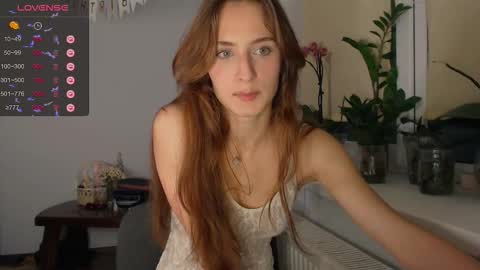 Snapshot of yes_to_heaven chatting on November 14, 9:35 pm Zoe online show from November 14, 9:35 pm