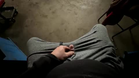 yesdaddystickitin2 online show from April 3, 5:33 pm