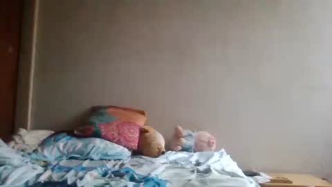 yeshuaaa999 online show from January 14, 2:33 pm