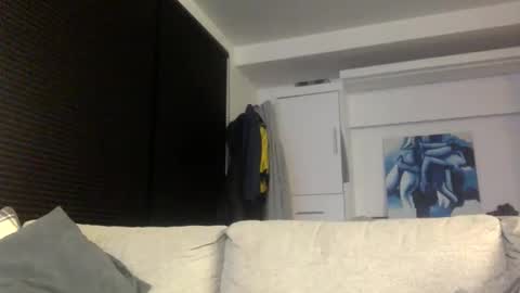 Snapshot of yesplesae chatting on January 21, 2:43 am yesplesae online show from January 21, 2:43 am