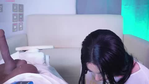 Snapshot of yess__daddy_ chatting on November 4, 12:04 pm sofia online show from November 4, 12:04 pm