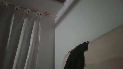 yessica and andres online show from April 7, 5:08 am