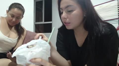 yessica and andres online show from May 11, 3:12 am