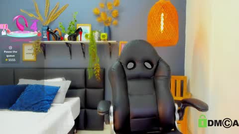 yessika_parker online show from April 14, 9:15 am