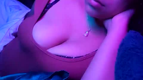 Snapshot of yessplzmore chatting on November 11, 9:31 am yessplzmore online show from November 11, 9:31 am