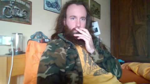 yeti_92 online show from November 23, 12:49 pm