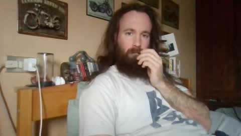 Snapshot of yeti_92 chatting on February 9, 7:34 am yeti_92 online show from February 9, 7:34 am