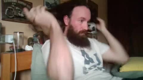 Snapshot of yeti_92 chatting on February 10, 8:29 am yeti_92 online show from February 10, 8:29 am