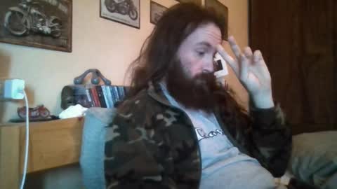 Snapshot of yeti_92 chatting on February 11, 7:35 am yeti_92 online show from February 11, 7:35 am