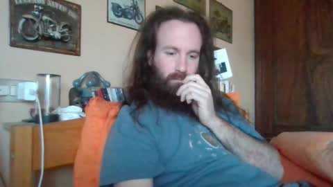 Snapshot of yeti_92 chatting on February 17, 9:39 am yeti_92 online show from February 17, 9:39 am