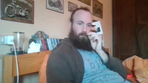 Snapshot of yeti_92 chatting on February 27, 7:41 am yeti_92 online show from February 27, 7:41 am