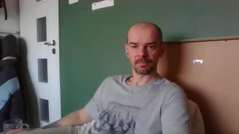 Snapshot of yewloo chatting on January 6, 7:34 am yewloo online show from January 6, 7:34 am