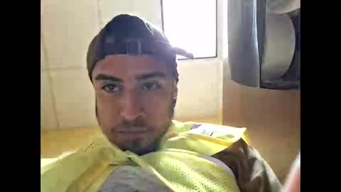 yezzi_1997 online show from October 18, 1:30 am