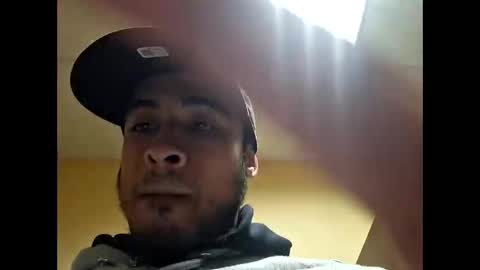 yezzi_1997 online show from December 2, 3:34 am