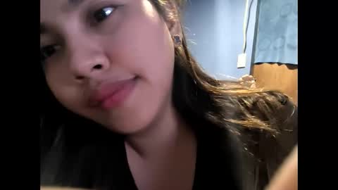 yhang_slut online show from March 13, 5:19 pm