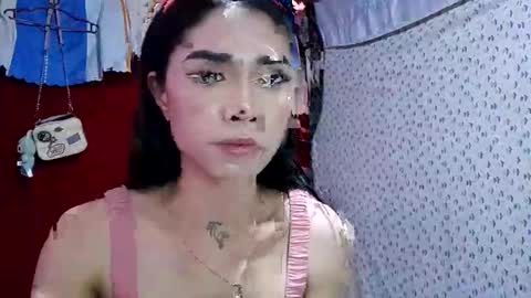 Snapshot of yhanie08 chatting on January 8, 9:21 am Sweet Yhanie online show from January 8, 9:21 am