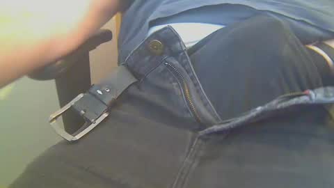 Snapshot of yigalb_ chatting on December 2, 8:19 am yigalb_ online show from December 2, 8:19 am