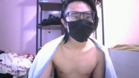 yin476 online show from October 24, 2:57 pm