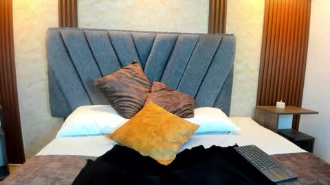 Snapshot of ying_min chatting on February 9, 10:03 pm Ying online show from February 9, 10:03 pm