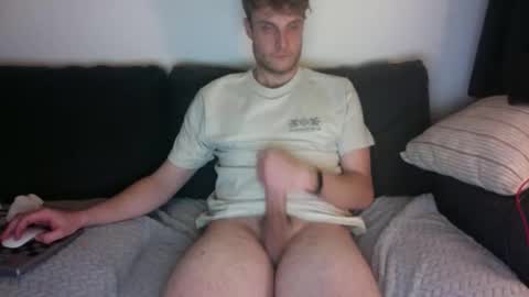 yinkzbr2 online show from October 12, 4:39 pm