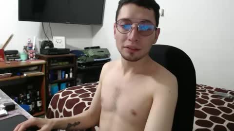 Snapshot of yinmao08 chatting on February 24, 10:52 pm yinmao08 online show from February 24, 10:52 pm