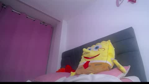 Snapshot of yinn_silver chatting on February 11, 9:03 am Yiny online show from February 11, 9:03 am