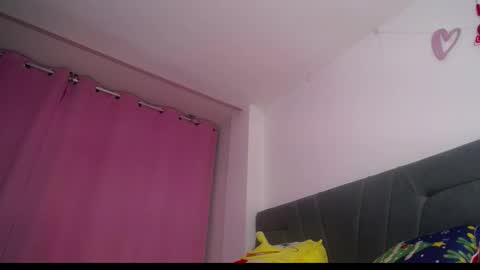 Snapshot of yinn_silver chatting on February 15, 9:41 am Yiny online show from February 15, 9:41 am