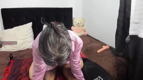 yinyyanghot online show from October 21, 12:39 pm