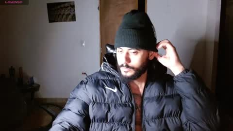 Snapshot of yio__cohen chatting on February 11, 5:34 am yio cohen online show from February 11, 5:34 am