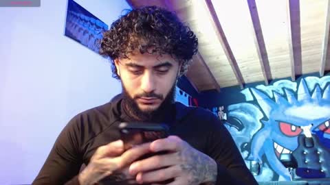 Snapshot of yio__cohen chatting on March 25, 3:01 am yio cohen online show from March 25, 3:01 am