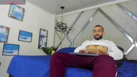Yiyo online show from January 10, 4:33 am