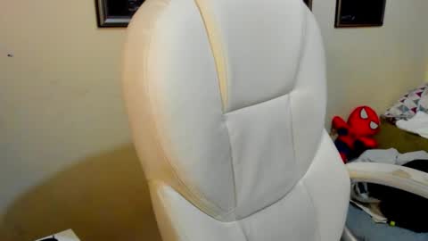 yker online show from October 20, 2:01 am