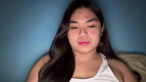 Snapshot of yllanahard chatting on December 22, 10:47 pm yllana love online show from December 22, 10:47 pm