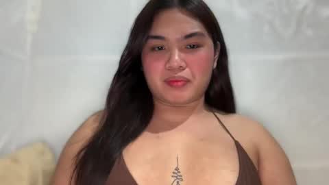 Snapshot of yllanahard chatting on January 3, 8:01 pm yllana love online show from January 3, 8:01 pm