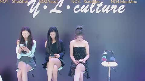 ylwh001 online show from September 8, 2:27 pm