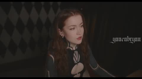 ynnenbrynn online show from December 23, 7:28 am