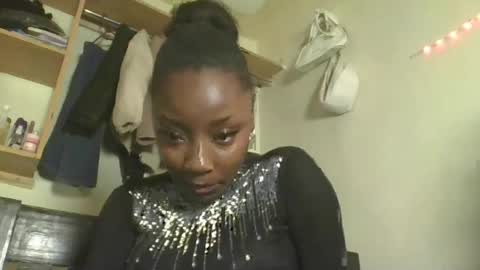 ynw749034 online show from July 14, 6:02 pm
