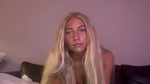 yo1obunny online show from July 31, 3:06 am