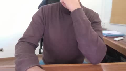 Snapshot of yo47 chatting on December 1, 2:55 pm Yo47 online show from December 1, 2:55 pm