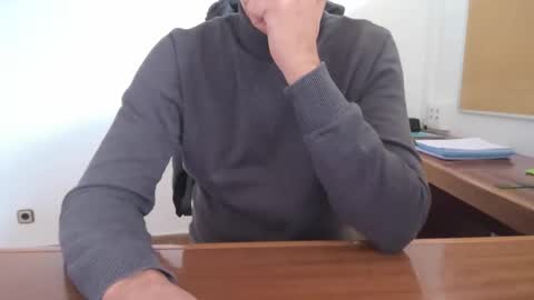 Snapshot of yo47 chatting on December 4, 2:26 pm Yo47 online show from December 4, 2:26 pm