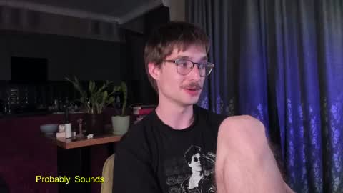 Snapshot of yoga_pizza_420 chatting on June 24, 9:47 pm Max online show from June 24, 9:47 pm