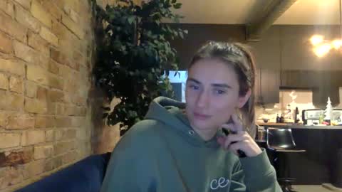 Ann Marie online show from December 3, 5:20 am