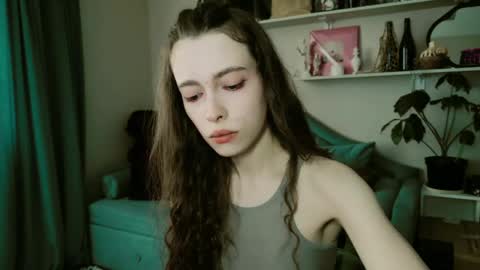 Snapshot of yoka_paradoxxx chatting on May 29, 11:08 am yoka_paradoxxx online show from May 29, 11:08 am