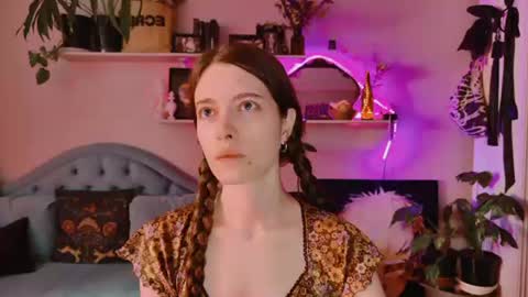 yoka_paradoxxx online show from June 26, 12:42 pm