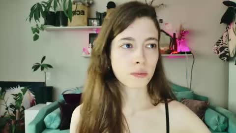 yoka_paradoxxx online show from July 9, 10:30 am