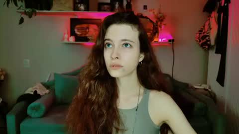 yoka_paradoxxx online show from July 27, 11:17 am