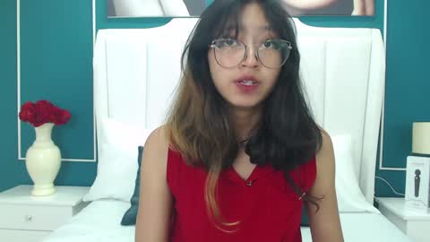 Yommi Winx online show from December 27, 3:09 am