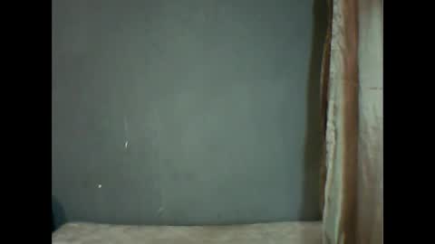 Snapshot of yoncexx25 chatting on March 1, 2:44 pm amazingkellyxx online show from March 1, 2:44 pm