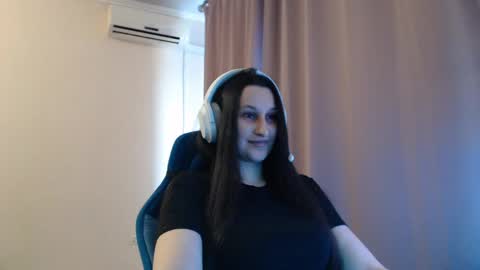 Sophie online show from April 17, 2:20 pm